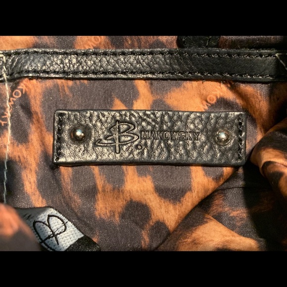 B Makowsky Leather Tote Bag - Picture 8 of 8